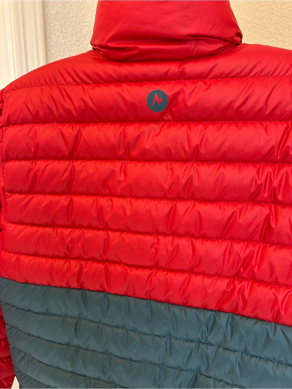 NWT Men’s Marmot Highlander Down Jacket size M - Picture 6 of 8